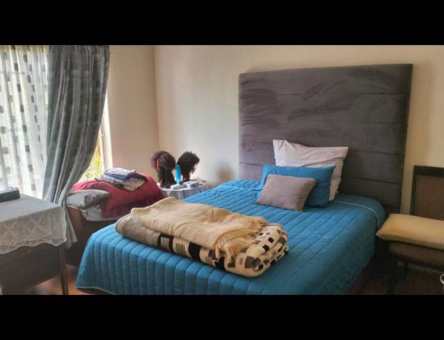 3 BEDROOM HOUSE FOR SALE IN LEONDALE